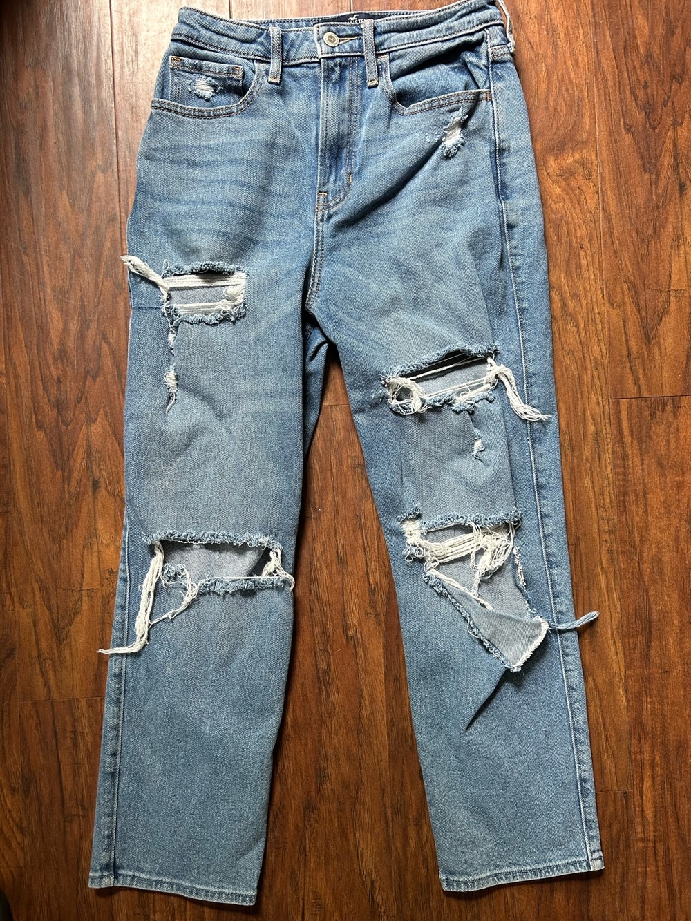 Women’s Hollister Jeans Ultra High-Rise Vintage Straight Size 3 Short W-26 L-25